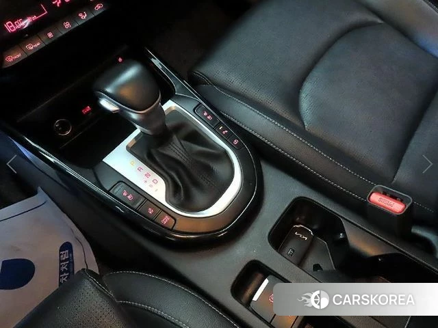 Kia The New K3 2nd generation 2021 Белый из Кореи, фото 3
