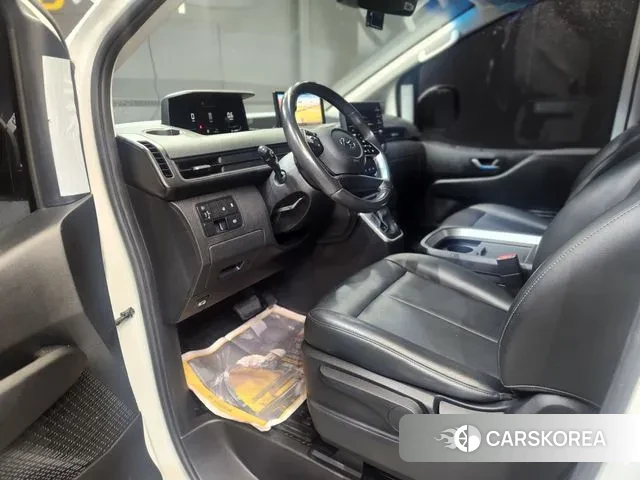 Hyundai Staria 2022 Белый из Кореи, фото 3