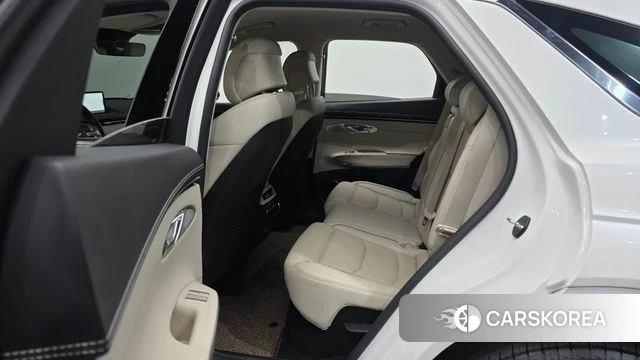 Genesis GV70 2024 Белый из Кореи, фото 3