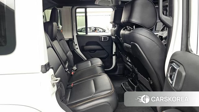 Jeep Wrangler (JL) 2024 Белый из Кореи, фото 3