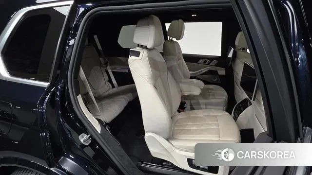 BMW X7 (G07) 2021 Черный из Кореи, фото 3