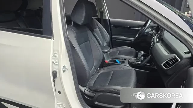 Kia Seltos 2022 Белый из Кореи, фото 3