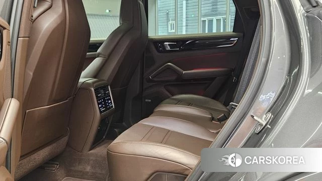 Porsche Cayenne (PO536) 2019 Серый из Кореи, фото 3