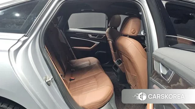 Audi A6 (C8) 2020 Серебристо-серый из Кореи, фото 3