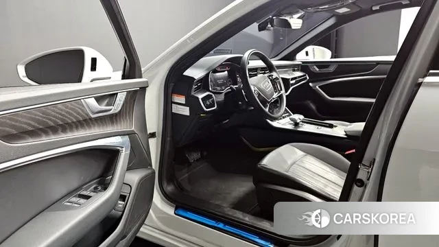 Audi A6 (C8) 2022 Белый из Кореи, фото 3