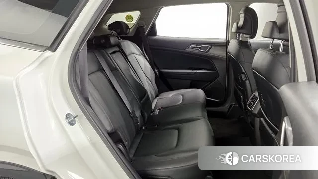 Kia Sportage 5th Generation 2023 Белый из Кореи, фото 3