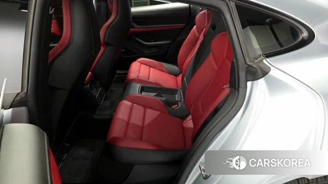Porsche Taycan 2022 Серебристо-серый из Кореи, фото 3