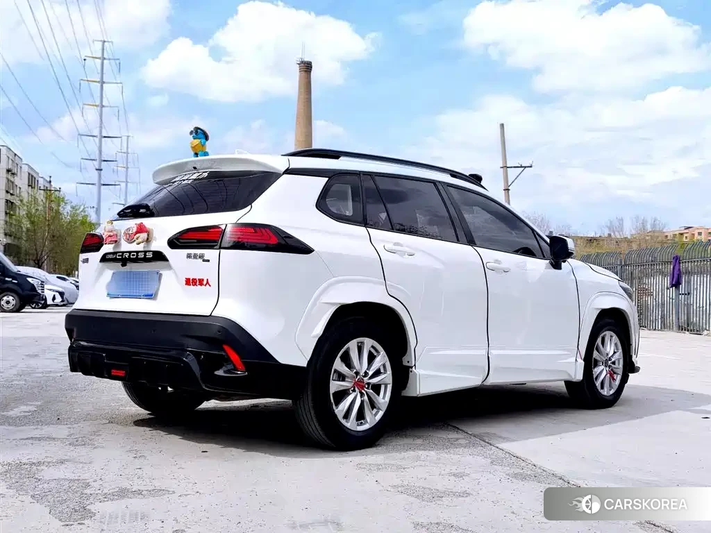 Toyota Corolla 2024 Белый из Китая, фото 3