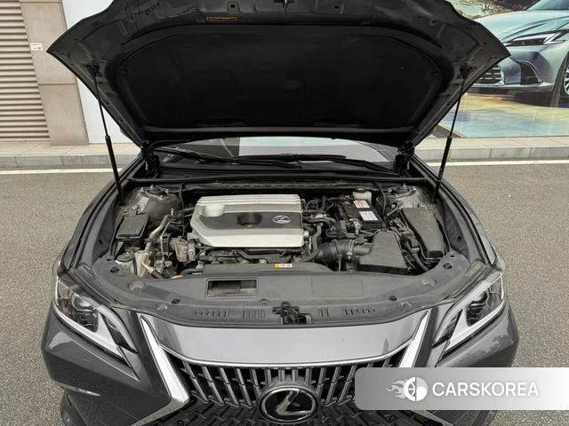 Lexus ES 2021 Темно-серый из Китая, фото 3