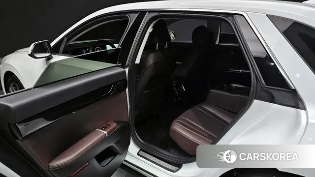 Hyundai Grandeur Hybrid (GN7) 2023 Белый из Кореи, фото 3