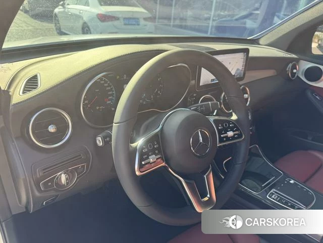Mercedes-Benz GLC Coupe 2023 Белый из Китая, фото 3