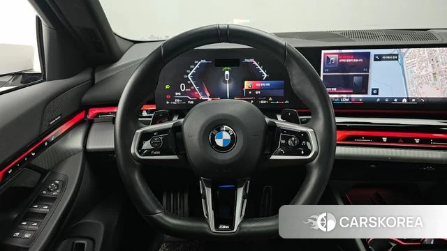 BMW 5 Series (G60) 2025 Белый из Кореи, фото 3