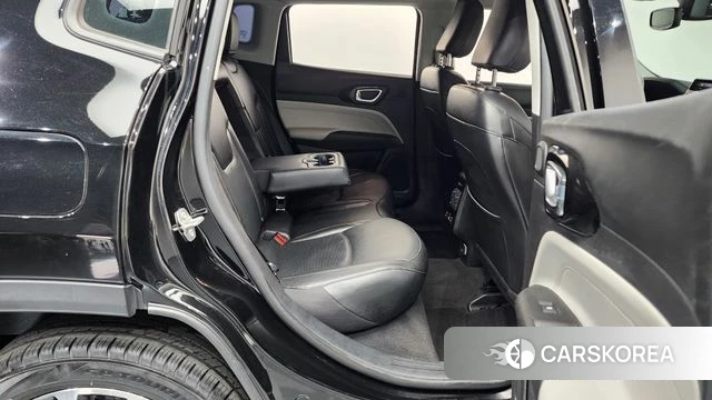 Jeep Compass 2nd Generation 2022 Черный из Кореи, фото 3