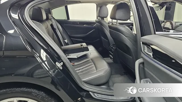 BMW 5 Series (G30) 2019 Черный из Кореи, фото 3