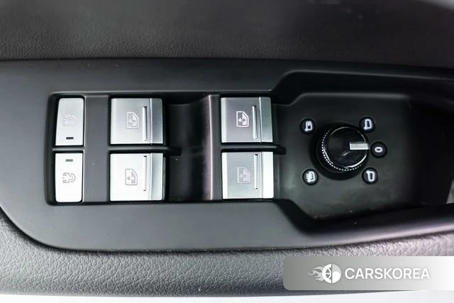 Audi A6L 2023 Черный из Китая, фото 3