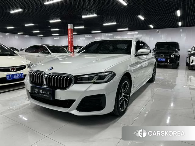 BMW 5 series 2022 Белый из Китая, фото 3
