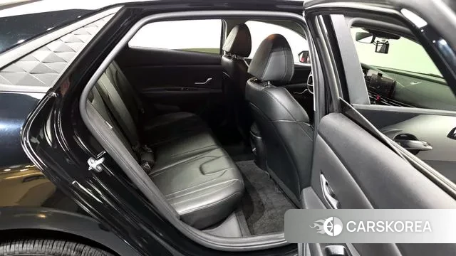 Hyundai The New Avante (CN7) 2024 Черный из Кореи, фото 3