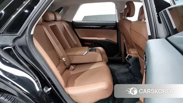 Hyundai Grandeur Hybrid (GN7) 2023 Черный из Кореи, фото 3