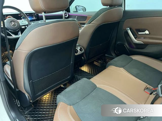 Mercedes-Benz Class A 2021 Белый из Китая, фото 3