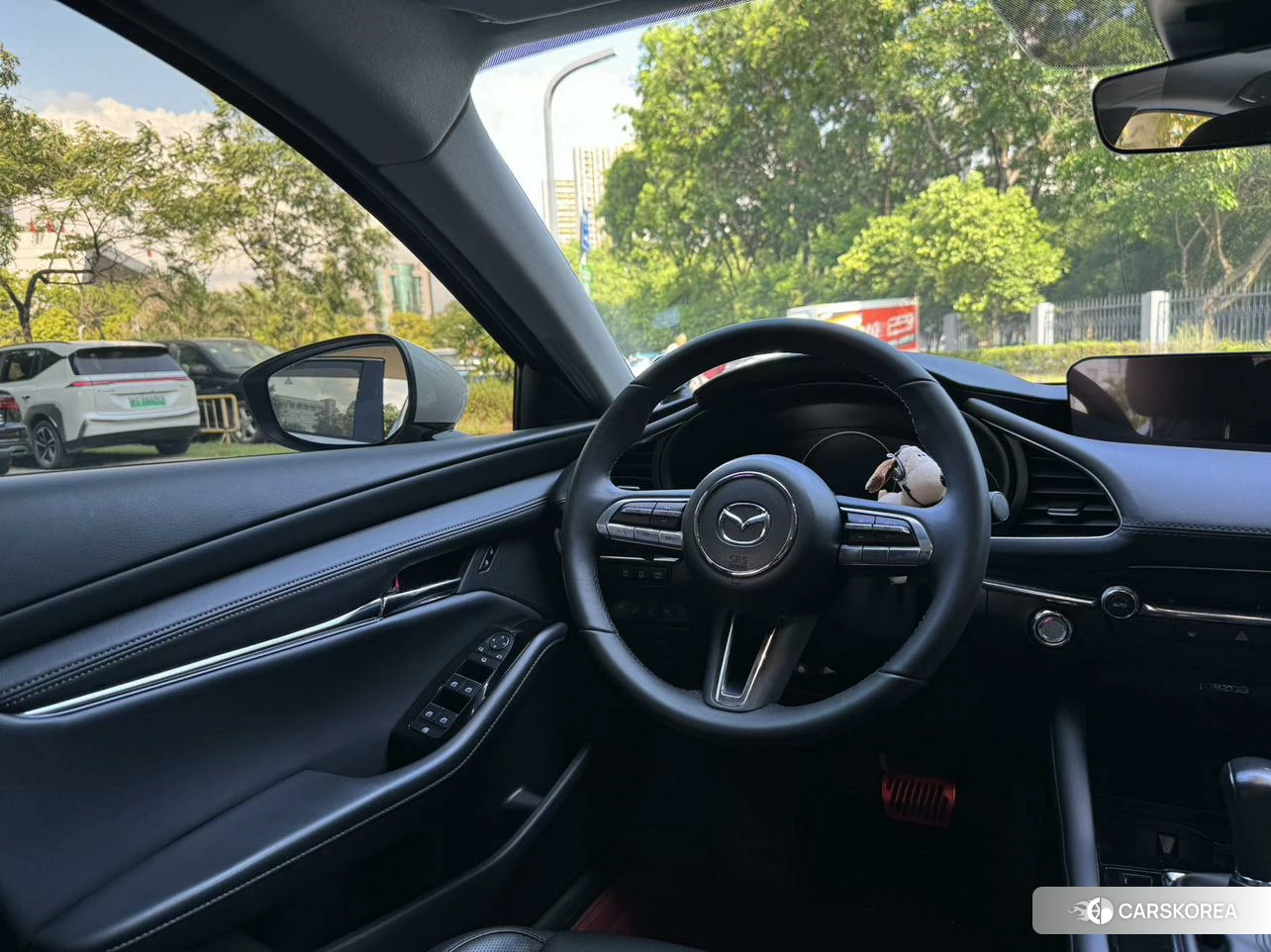 Mazda 3 2023 Белый из Китая, фото 3