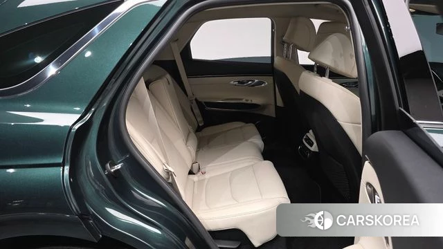 Genesis GV70 2021 Темно-зеленый из Кореи, фото 3