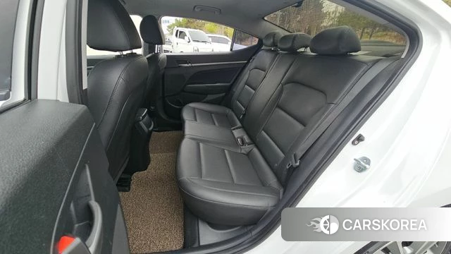 Hyundai Avante AD 2018 Белый из Кореи, фото 3