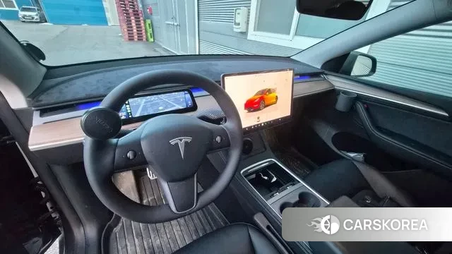 Tesla Model Y 2025 Серый из Кореи, фото 3