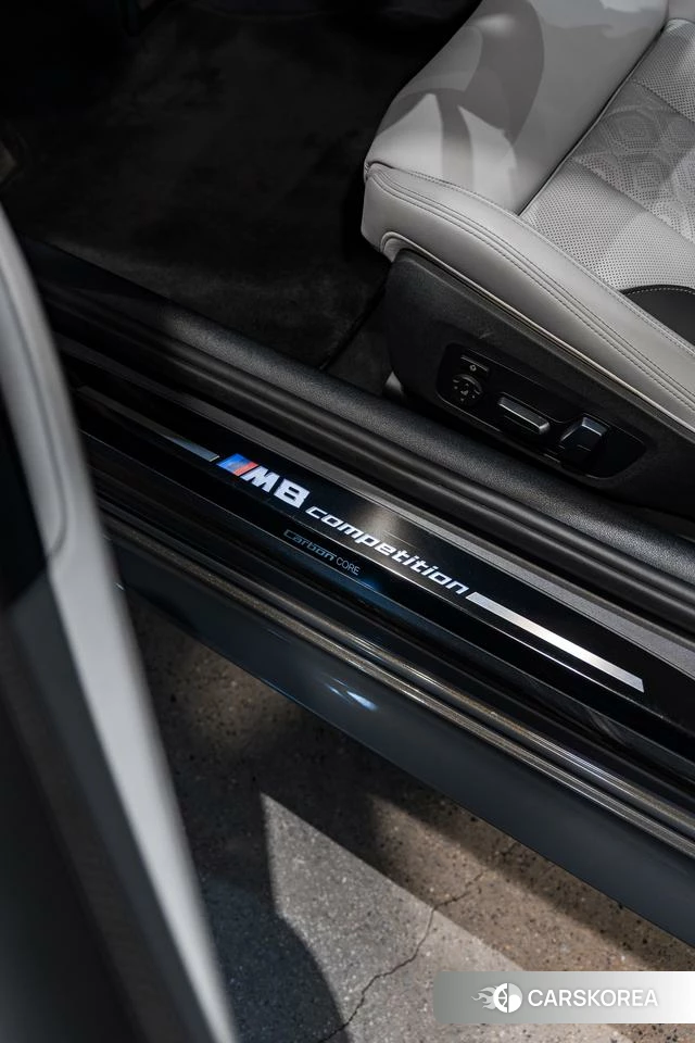 BMW M8 2021 Темно-серый из Китая, фото 3