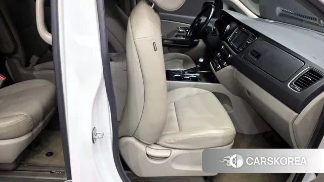 Kia The New Carnival 2020 Белый из Кореи, фото 3