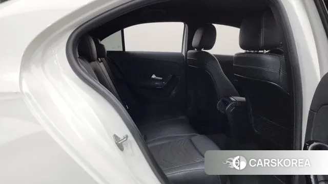 Mercedes-Benz A-Class W177 2020 Белый из Кореи, фото 3