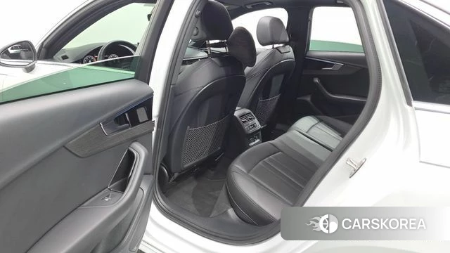 Audi A4 (B9) 2023 Белый из Кореи, фото 3