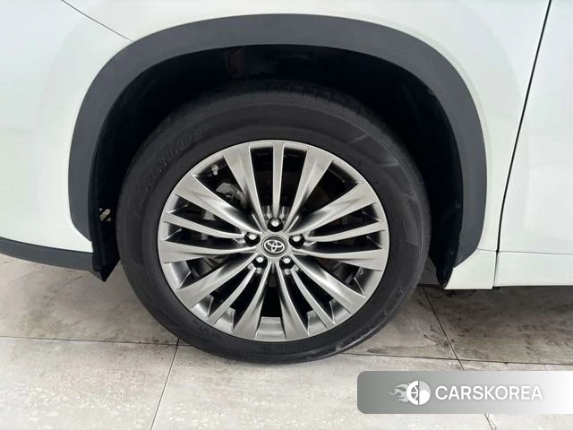 Toyota Highlander 2024 Белый из Китая, фото 3