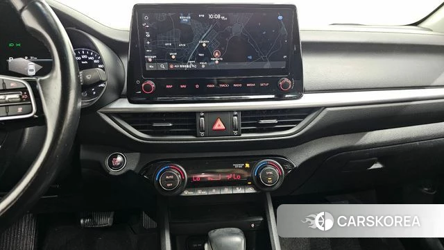 Kia The New K3 2nd generation 2021 Белый из Кореи, фото 3