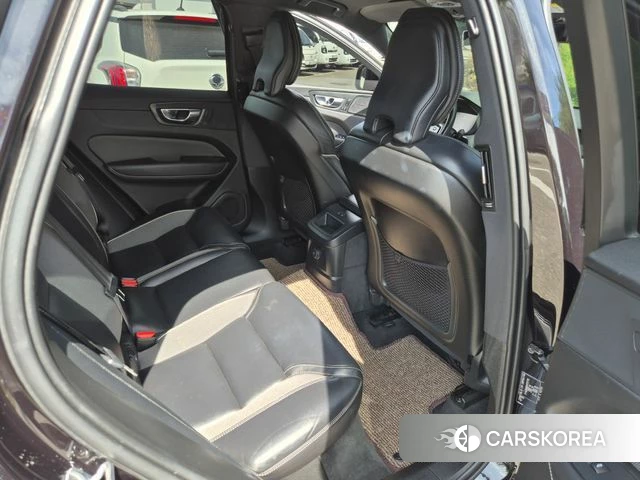 Volvo XC60 second Generation 2021 Черный из Кореи, фото 3