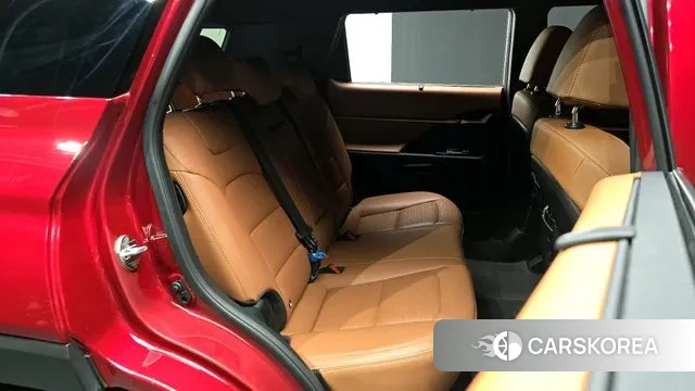 Ssangyong Torres 2023 Красный из Кореи, фото 3