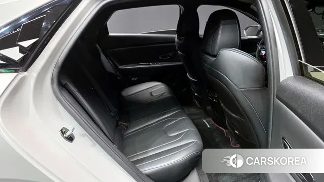 Hyundai Avante (CN7) 2022 Серебристо-серый из Кореи, фото 3