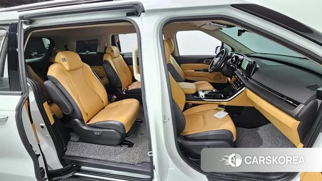 Kia Carnival 4th generation 2023 Белый из Кореи, фото 3