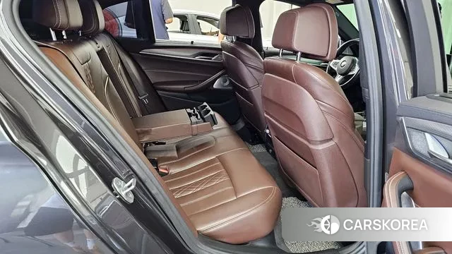 BMW 5 Series (G30) 2018 Серый из Кореи, фото 3