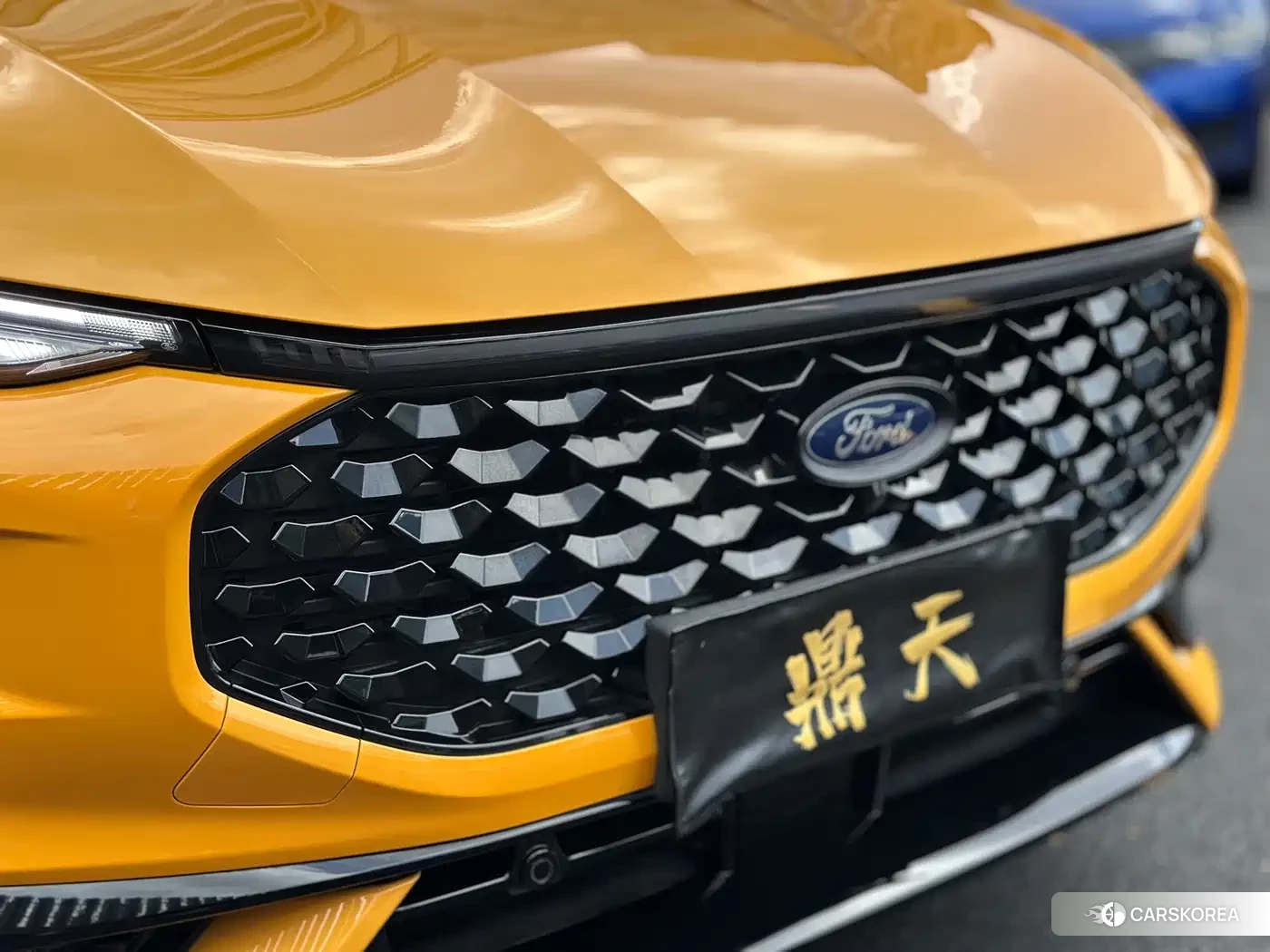 Ford Mondeo 2024 Yellow/orange из Китая, фото 3
