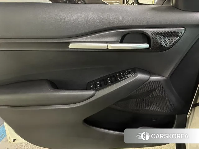 Kia The New Seltos 2022 Жемчужный цвет из Кореи, фото 3