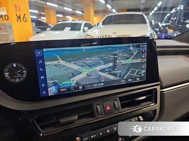 Lexus ES300h 7th generation 2025 Белый из Кореи, фото 3