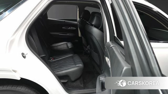 Genesis GV70 2021 Белый из Кореи, фото 3