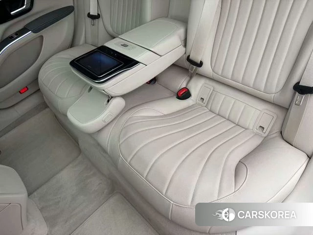 Mercedes-Benz EQS 2024 Черный из Китая, фото 3