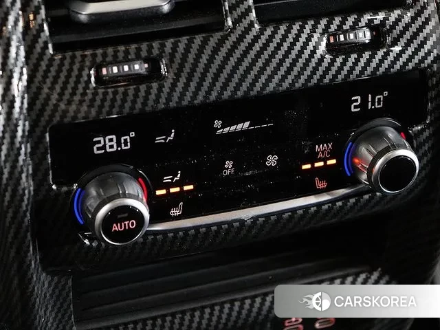 BMW 6 Series GT (G32) 2024 Белый из Кореи, фото 3