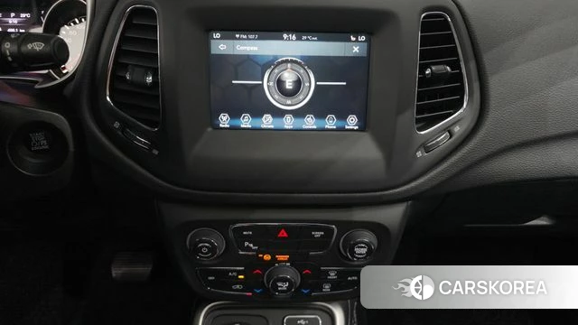 Jeep Compass 2nd Generation 2019 Черный из Кореи, фото 3