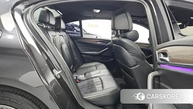 BMW 5 Series (G30) 2018 Серый из Кореи, фото 3