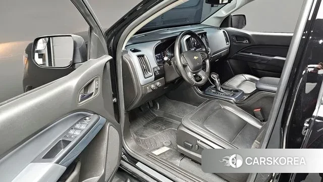 Chevrolet (GM Daewoo) Real New Colorado 2022 Черный из Кореи, фото 3