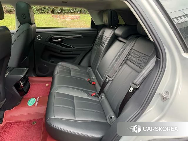 Land Rover Range Rover Aurora 2023 Серебристо-серый из Китая, фото 3