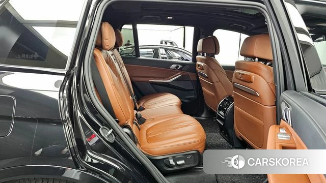 BMW X7 (G07) 2025 Черный из Кореи, фото 3