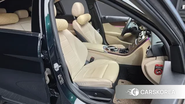 Mercedes-Benz C-Class W205 2019 Зеленый из Кореи, фото 3